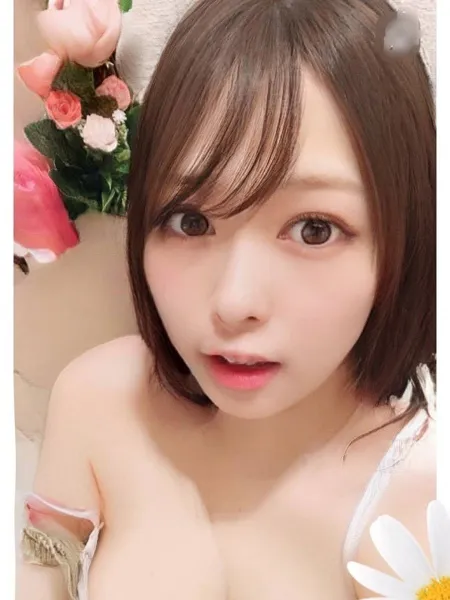 内倉もも｜NEW+PLUS（ニュープラス）【東京】秋葉原メンズエステ